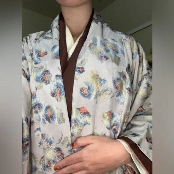 Floral Kimono Jacket - Picture 7 of 8